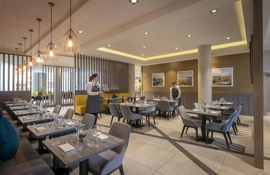 Maldron Hotel Glasgow City-1