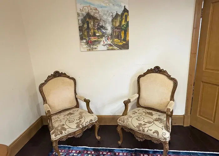 2-Bed Cottage Sleeps 4 10 Mins To Glasgow Centre