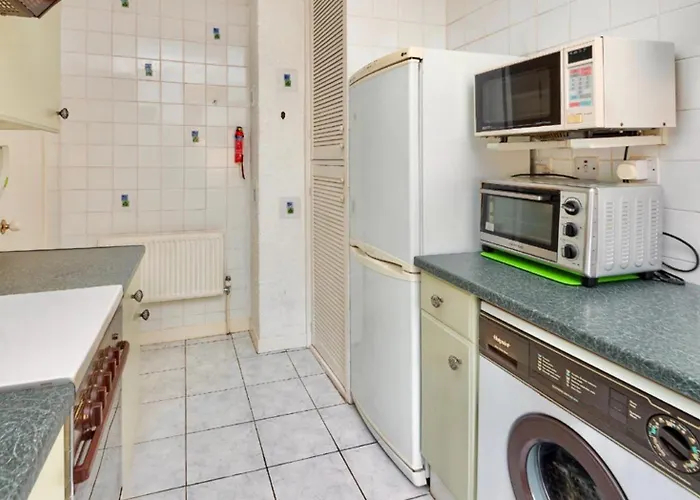 Cosy 2-Bed Villa