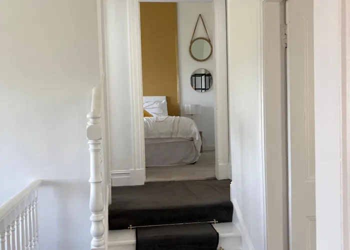 Sea view Villa Holiday&Corporate Let Accommodation